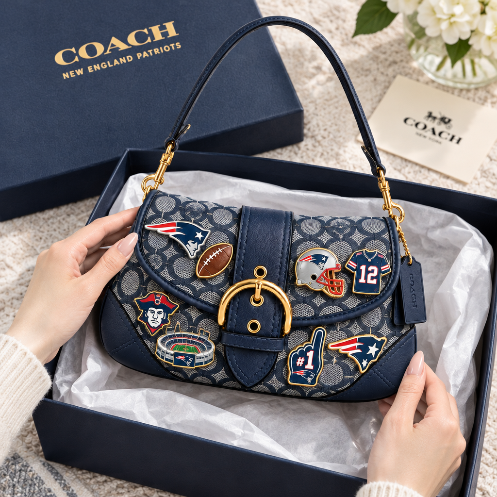 New England Patriots Soho Bag With Charm