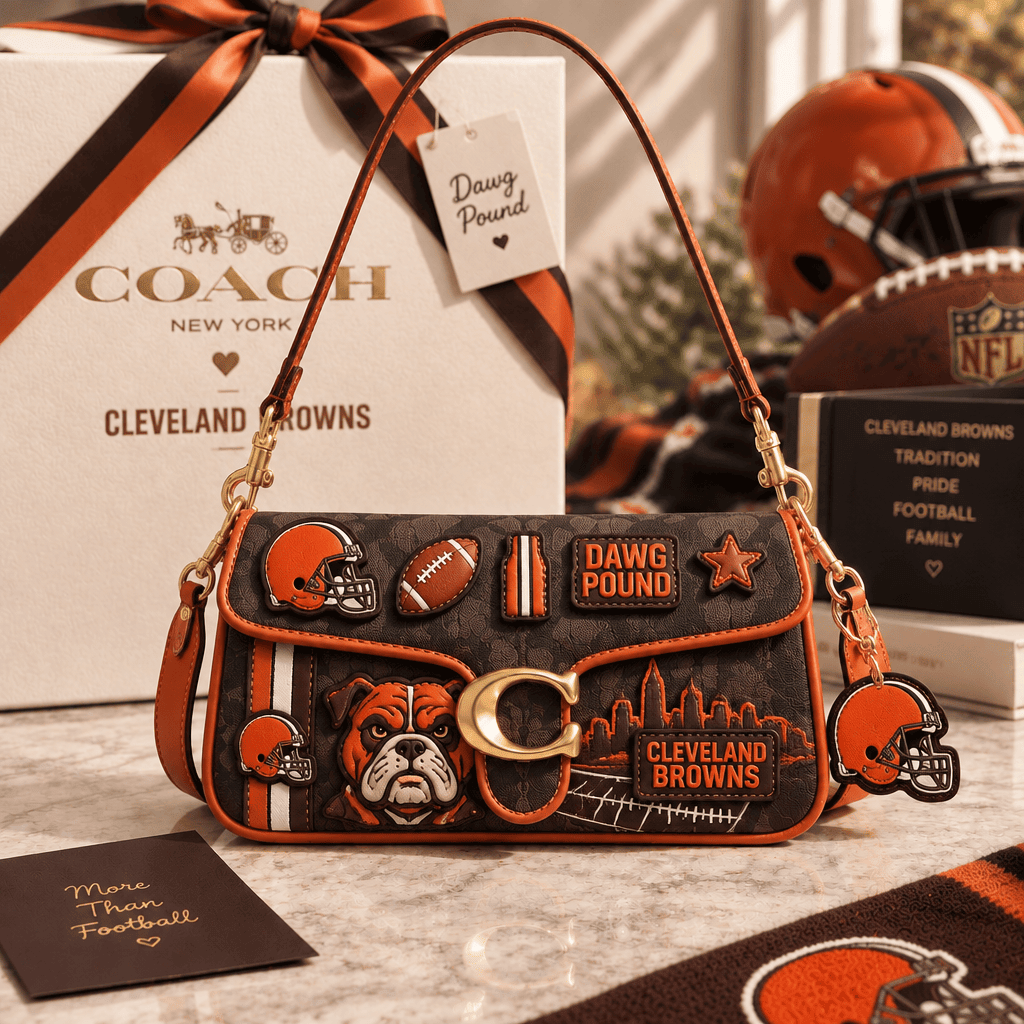 Premium CLVB Coach Shoulder Cross With Charm LNTH